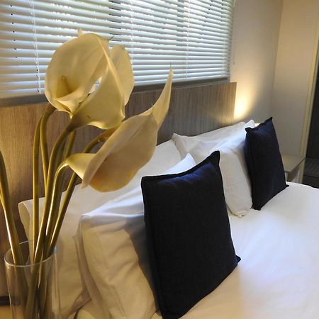 The Lantern Guesthouse Bloemfontein Ngoại thất bức ảnh