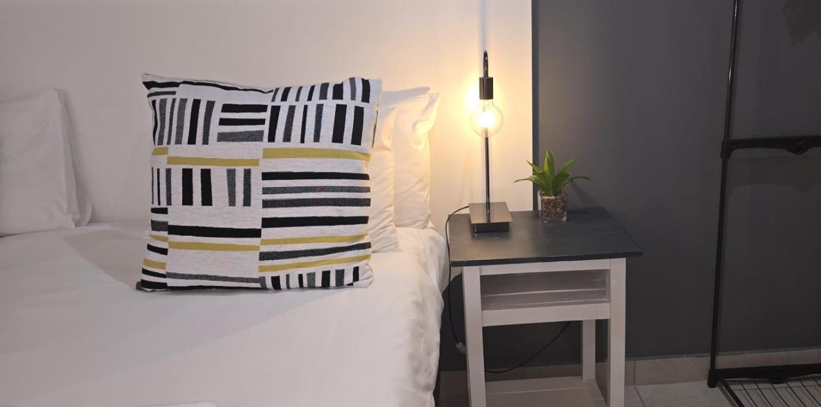 The Lantern Guesthouse Bloemfontein Ngoại thất bức ảnh