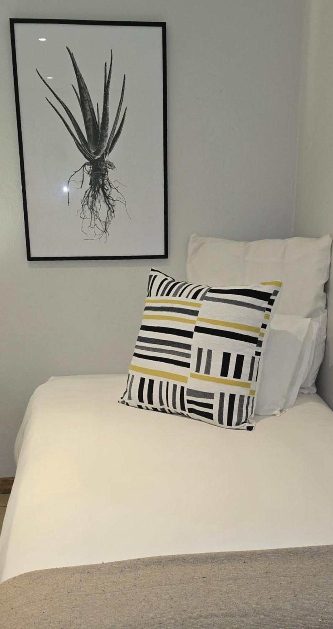 The Lantern Guesthouse Bloemfontein Ngoại thất bức ảnh